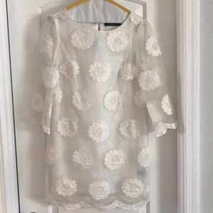 Ark and co white dress with appliqué daisies